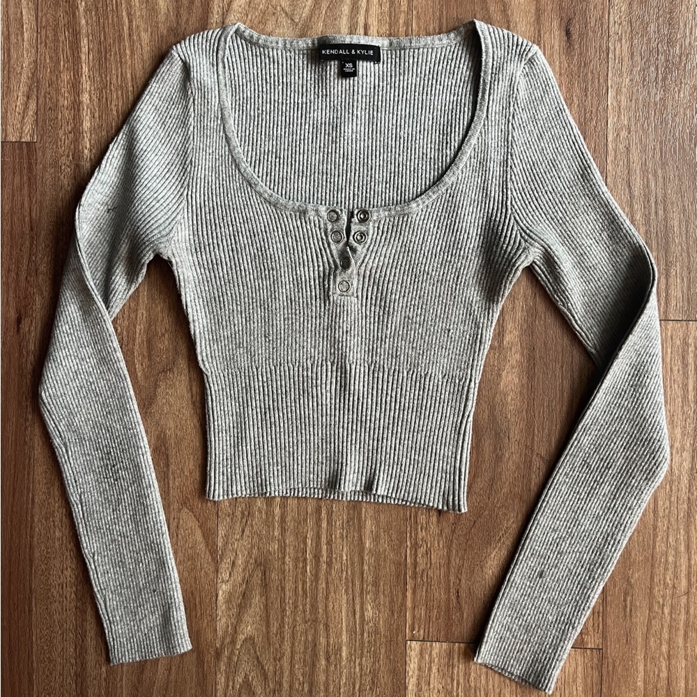 Kendall & Kylie Gray Ribbed Long Sleeve